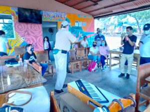 Reunión delegación internacional, líderes sociales.