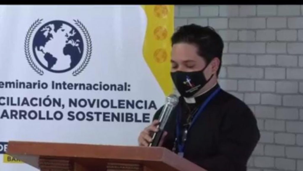 Pastor Caviedes amenazado