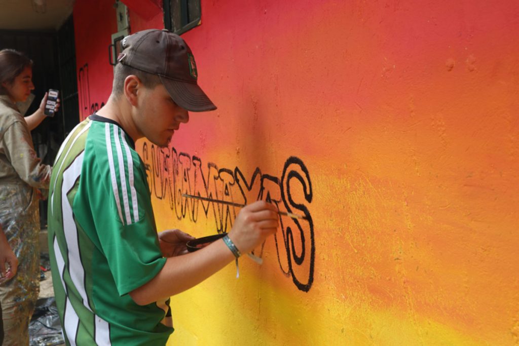 Bogota mural1 El arte, un escenario para hacer memoria