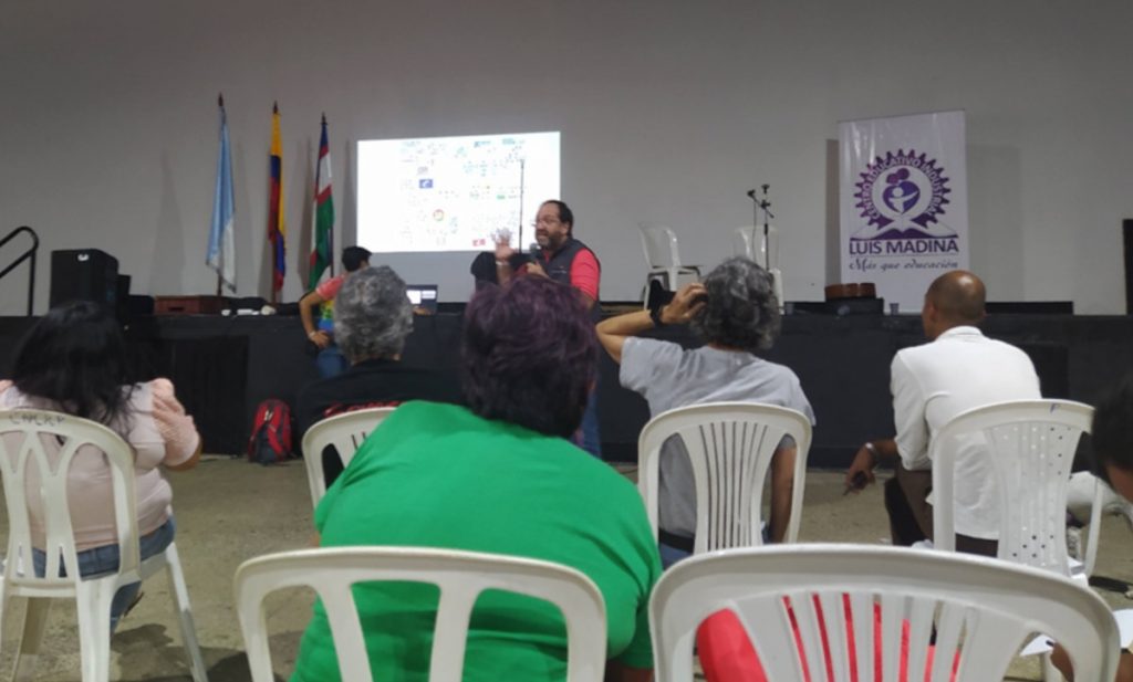 Cali encuentro paro9 ‘Sembremos la palabra, cosechemos la memoria’