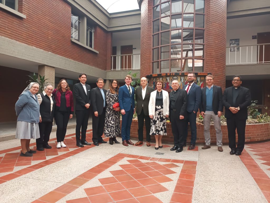 IMG 20230226 135436 195 Liturgia Ecuménica y diálogos por la paz entre Iglesias, Parlamentarios Suecos y el Gobierno de Colombia