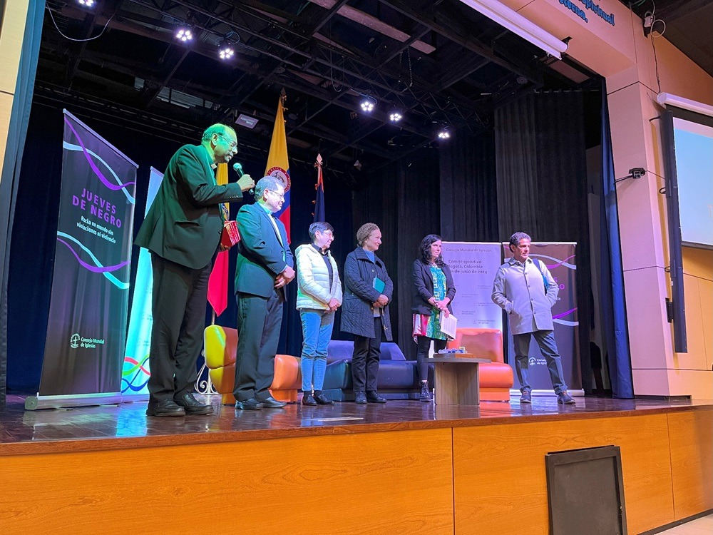 ttt Comunicado a no desistir el compromiso por los diálogos de paz